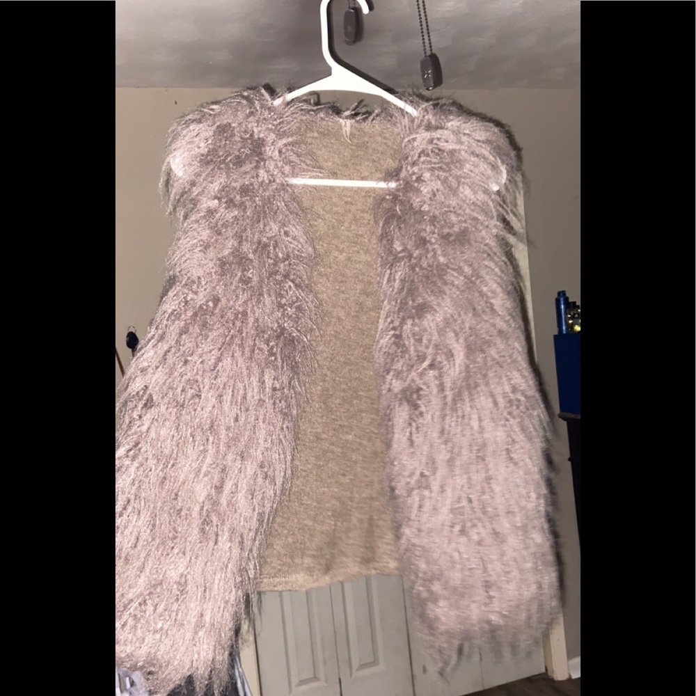 fur vest, small